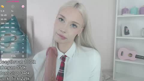 Snapshot of vickyfuckingdoll chatting on 27, 7, 2026 vickyfuckingdoll online show from 27, 7, 2026