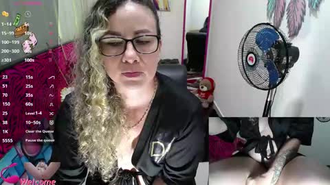 Snapshot of vickysexyx chatting on 19, 4, 2026 Valentina online show from 19, 4, 2026