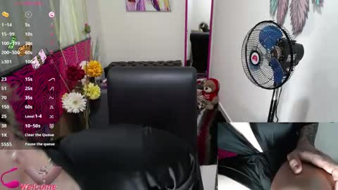 Snapshot of vickysexyx chatting on 20, 4, 2026 Valentina online show from 20, 4, 2026