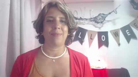 Hi guys   Im victoria  Be the one who can control me in PVT online show from 3, 10, 2025