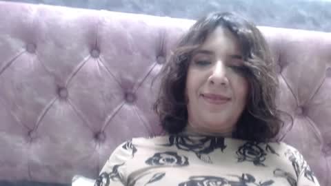 Snapshot of victoria25_meester chatting on 25, 5, 2026 Hi guys Im victoria Be the one who can control me in PVT online show from 25, 5, 2026