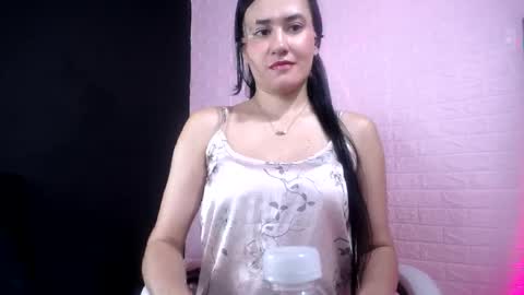 Snapshot of victoria_1126 chatting on 11, 5, 2026 victoria_1126 online show from 11, 5, 2026