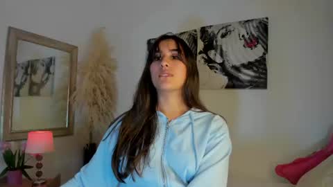 Snapshot of victoria_2433 chatting on 19, 6, 2026 Victoria online show from 19, 6, 2026