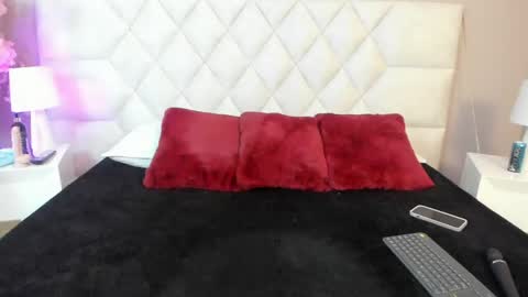 victoria__lee_ online show from 20, 5, 2026
