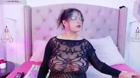 victoria_cherry_ online show from 11, 4, 2026