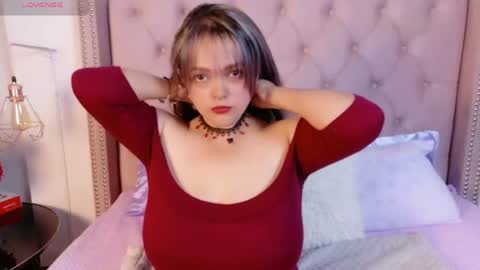 Snapshot of victoria_cherry_ chatting on 19, 6, 2026 victoria_cherry_ online show from 19, 6, 2026