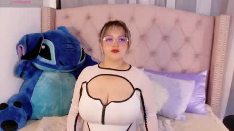 Snapshot of victoria_cherry_ chatting on 9, 7, 2026 victoria_cherry_ online show from 9, 7, 2026