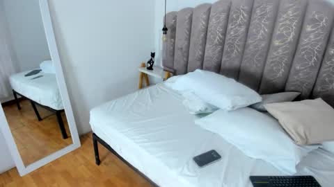 valentina online show from 17, 9, 2025