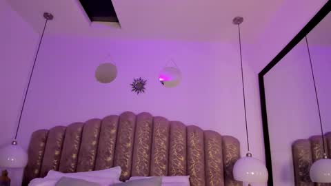 Snapshot of victoria_cooper3 chatting on 2, 3, 2026 valentina online show from 2, 3, 2026