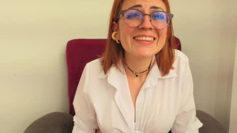 Snapshot of victoria_fallon chatting on 7, 10, 2025 VICTORIA online show from 7, 10, 2025