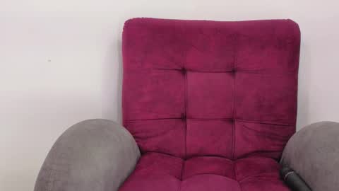 Snapshot of victoria_fallon chatting on 10, 10, 2025 VICTORIA online show from 10, 10, 2025