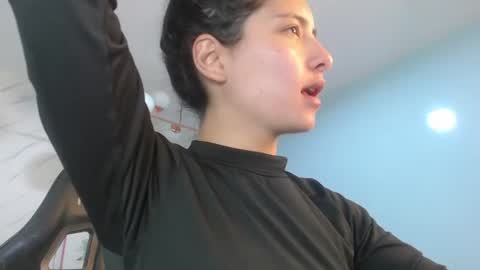 Snapshot of victoria_hernandez_t chatting on 18, 6, 2026 Victoria online show from 18, 6, 2026