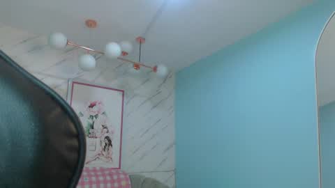 Snapshot of victoria_hernandez_t chatting on 24, 6, 2026 Victoria online show from 24, 6, 2026