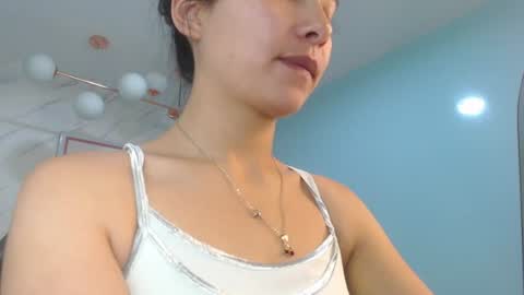 Snapshot of victoria_hernandez_t chatting on 29, 6, 2026 Victoria online show from 29, 6, 2026