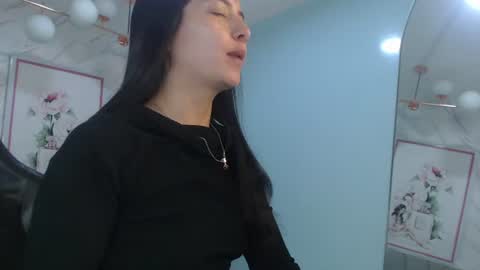 Snapshot of victoria_hernandez_t chatting on 30, 6, 2026 Victoria online show from 30, 6, 2026