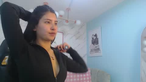 Snapshot of victoria_hernandez_t chatting on 30, 7, 2026 Victoria online show from 30, 7, 2026
