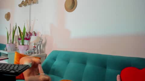 Victoria  online show from 16, 2, 2025