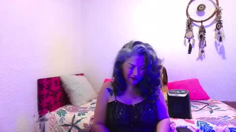 Snapshot of victoria_lover444 chatting on 14, 12, 2025 Victoria Lover online show from 14, 12, 2025