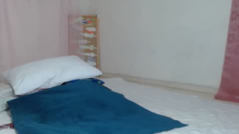 VICKY online show from 27, 12, 2024