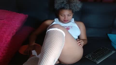 VICKY online show from 2, 2, 2025