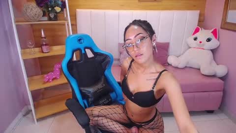 Snapshot of victoria_ricci_a chatting on 14, 2, 2025 Victoria online show from 14, 2, 2025