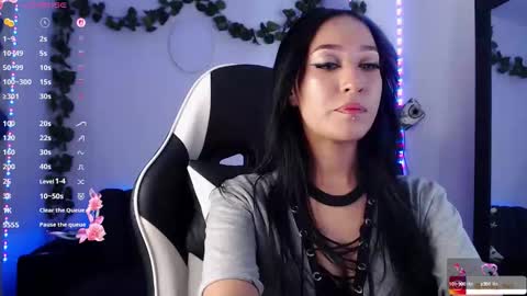 Snapshot of victoria_ricci_a chatting on 11, 10, 2025 Victoria online show from 11, 10, 2025