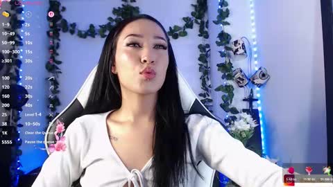 Snapshot of victoria_ricci_a chatting on 5, 11, 2025 Victoria online show from 5, 11, 2025