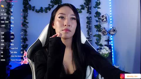 Snapshot of victoria_ricci_a chatting on 6, 11, 2025 Victoria online show from 6, 11, 2025