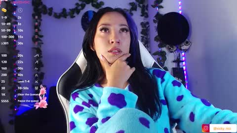 Snapshot of victoria_ricci_a chatting on 19, 11, 2025 Victoria online show from 19, 11, 2025