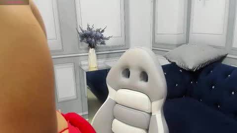 Snapshot of victoria_sexy4u chatting on 31, 10, 2025   online show from 31, 10, 2025