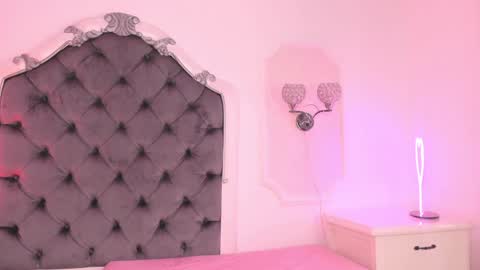 victoria_watsson online show from 30, 1, 2025