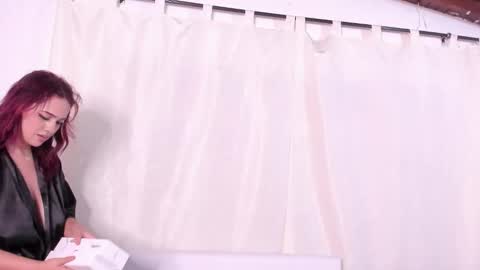 Victoria Zans  online show from 5, 1, 2026