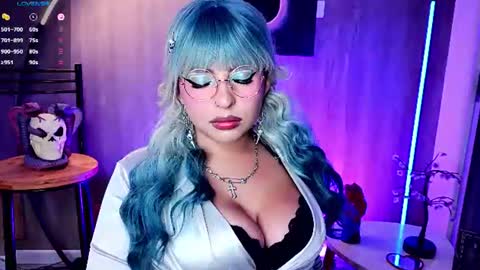 Snapshot of victoriabathory chatting on 23, 7, 2026 Tory online show from 23, 7, 2026