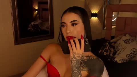 VICTORIA online show from 25, 2, 2025