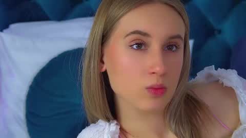 Victoria online show from 25, 11, 2025