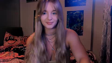 Snapshot of victoriande chatting on 30, 10, 2025 Eva and Victor online show from 30, 10, 2025