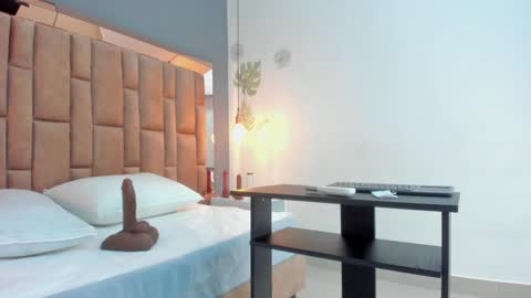 Victoria  online show from 20, 1, 2025