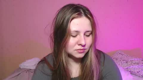 Snapshot of victoriassecrets_ chatting on 15, 2, 2025 victoriassecrets_ online show from 15, 2, 2025