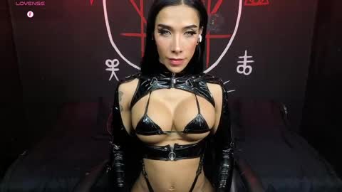 Victoria Vampire online show from 17, 5, 2026