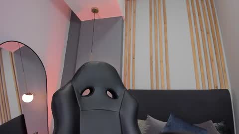 Snapshot of victoriia_vixen chatting on 16, 7, 2026 Victoria Vixen online show from 16, 7, 2026