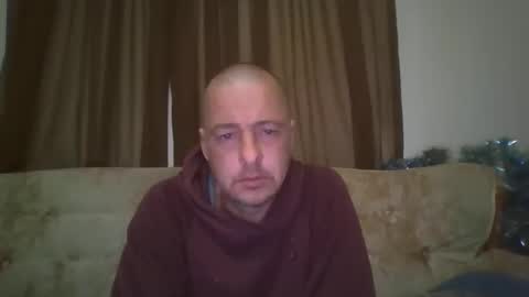 Snapshot of vids1977 chatting on 31, 10, 2025 vids1977 online show from 31, 10, 2025