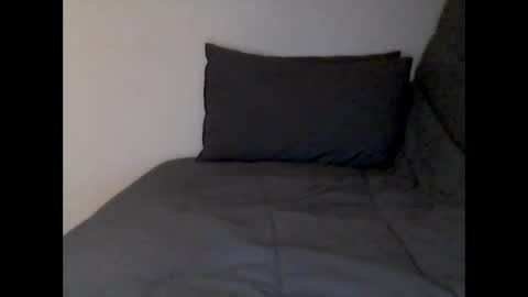 Snapshot of vieilours1972 chatting on 16, 3, 2026 vieilours1972 online show from 16, 3, 2026