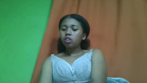 Snapshot of vierge28430 chatting on 25, 4, 2026 vierge28430 online show from 25, 4, 2026