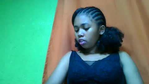 Snapshot of vierge28430 chatting on 12, 5, 2026 vierge28430 online show from 12, 5, 2026