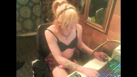 Snapshot of vievixsyn chatting on 16, 1, 2026 Vie ViXiiiN online show from 16, 1, 2026