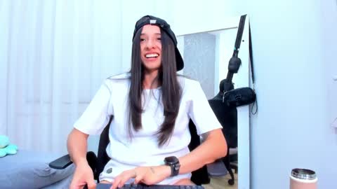 viictoriiasaenz online show from 11, 4, 2026