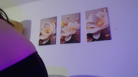 VIOLET  online show from 13, 2, 2026