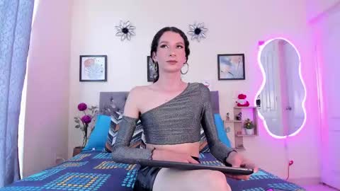 Violet online show from 22, 12, 2025