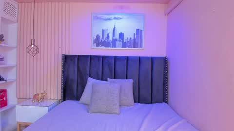 Viiolett online show from 22, 1, 2025