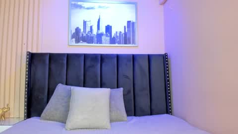 Viiolett online show from 2, 2, 2025